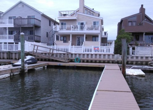 2 BEDROOM CONDO ON THE HARBOR WITH BOAT SLIPS
