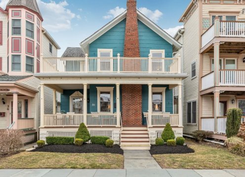 Ocean View with Garage, Driveway and Yard! 1.5 blocks to beach