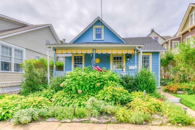 Best Beach Bungalow in Ocean Grove...As seen in George to the Rescue